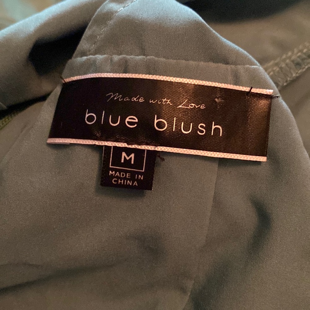 Medium dress
